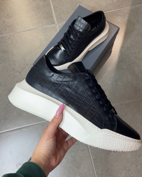 Prestige Leather Sneakers